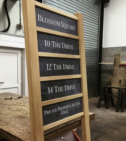 Ladder Sign - Image 10